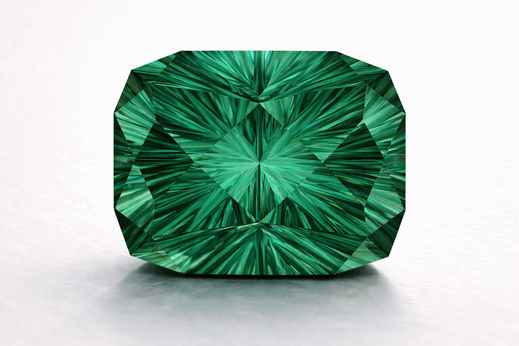 Tormalina verde naturale come esempio di colore inteso come linguaggio personale